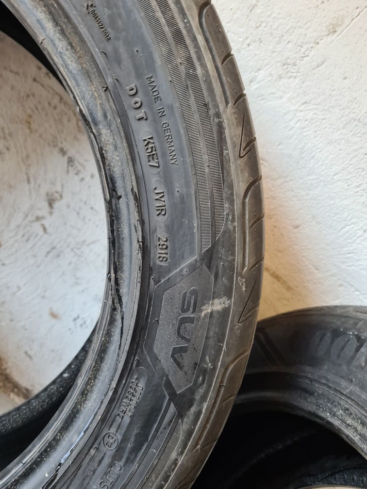 2 бр. летни гуми 235/55/19 GoodYear SUV DOT 2918 4,5 mm