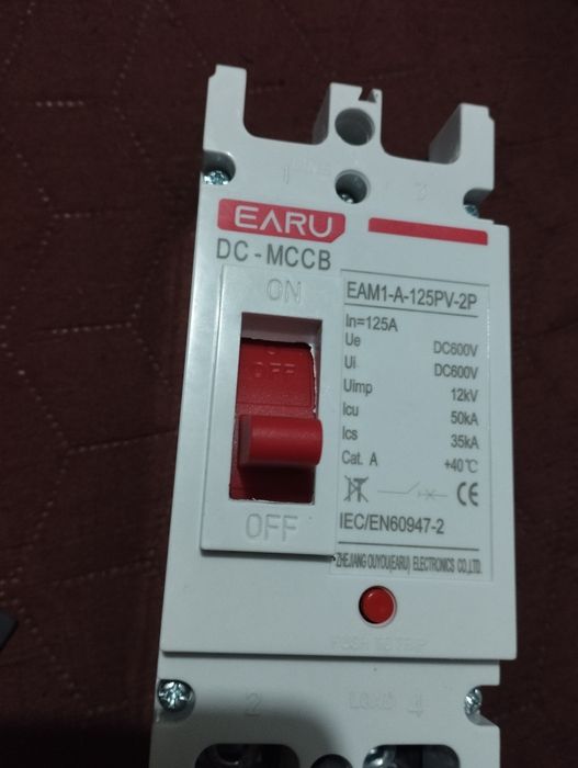 Автоматичен предпазител за соларна инсталация earu 125A DC
