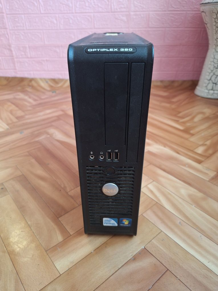 Настолен компютър Dell optiolex 380