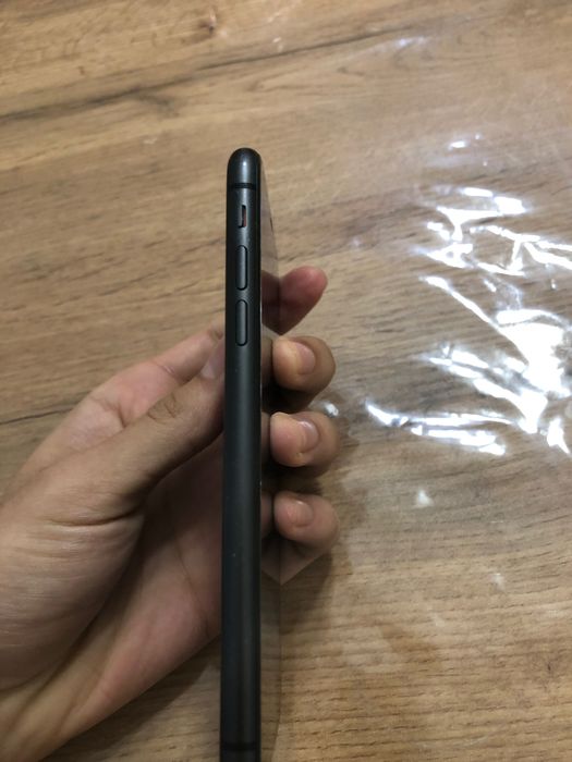 iPhone 11, Negru, 128 GB