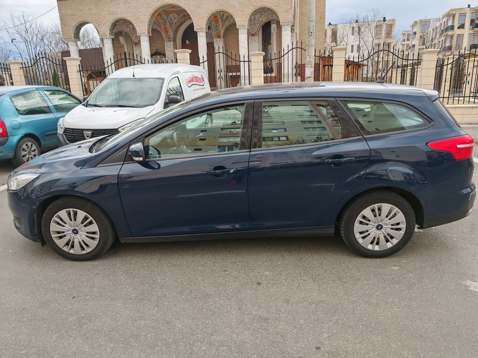 Vând Ford Focus Turier