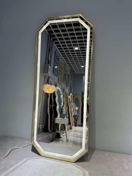 Багет зеркало в широком ассортименте