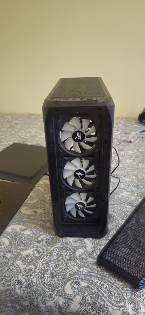 Zalman Case ATX - N5 MF - 4 x 120mm Fixed RGB - 6 месеца използвана