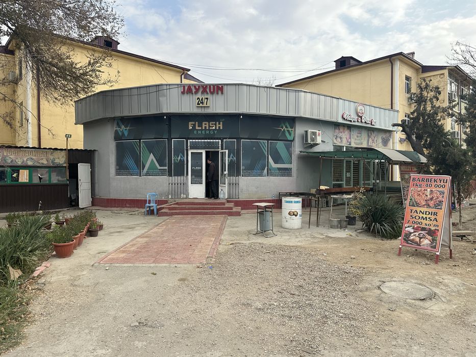 Bino sotiladi shodlik magazin ruparasida