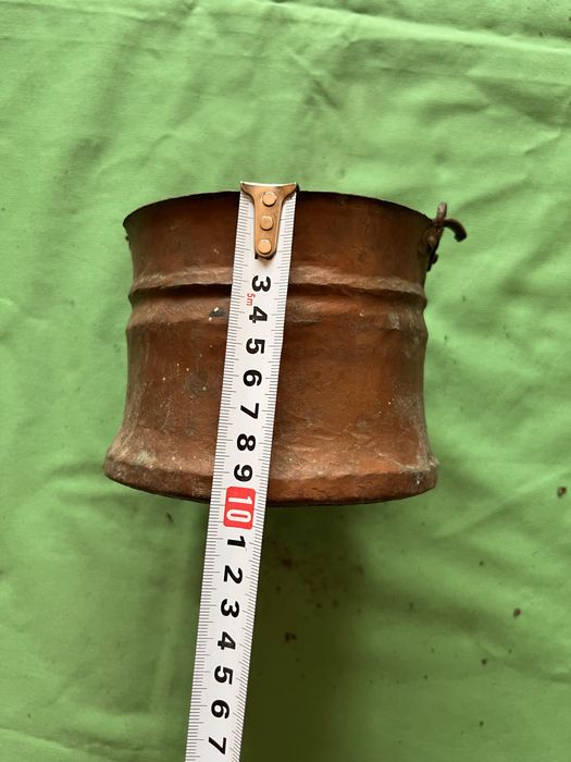 Антикварен меден менец