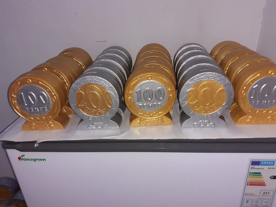 Хит копилки 100 , 200 , сердце, пингвин и медвежонок