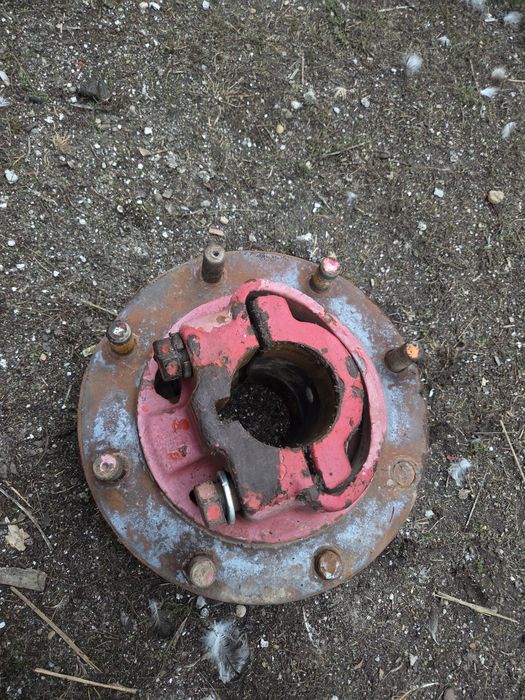 Butuc spate tractor 650