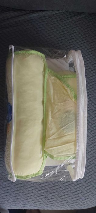 Възглавничка за спане настрани