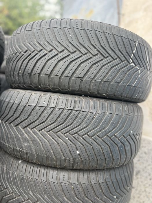 Зимни гуми 225/45/17 Michelin DOT21 с борд .