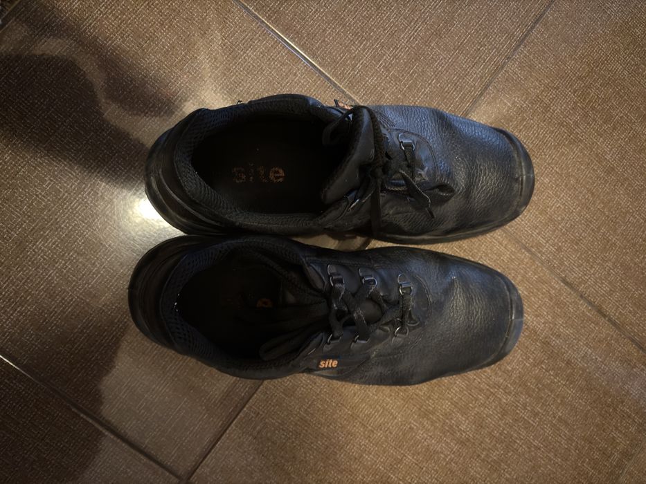 Combinizon și bocanci