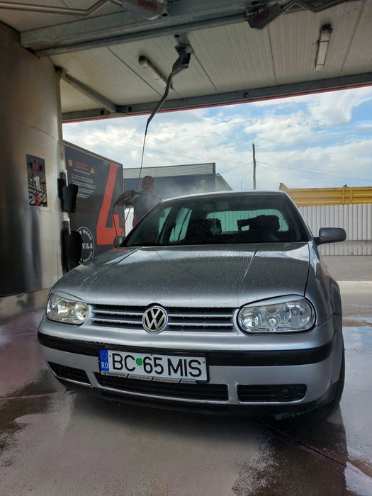 Golf 4 , 1.4 benzină
