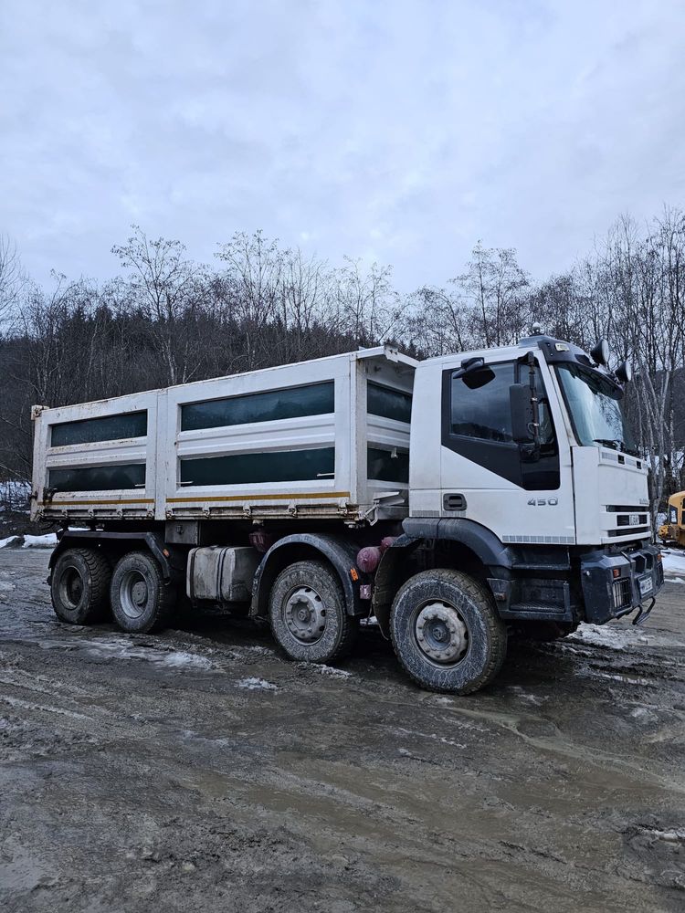 Iveco trakker 8x4