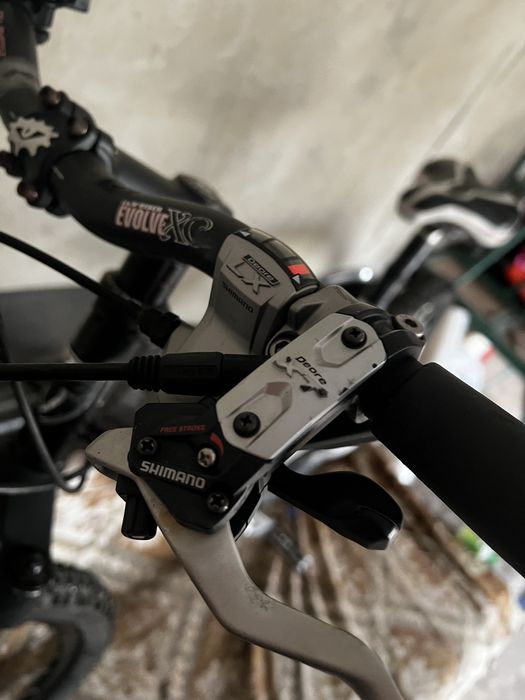 Bicicleta MTB 26 ( rockshox xt aer aluminiu)