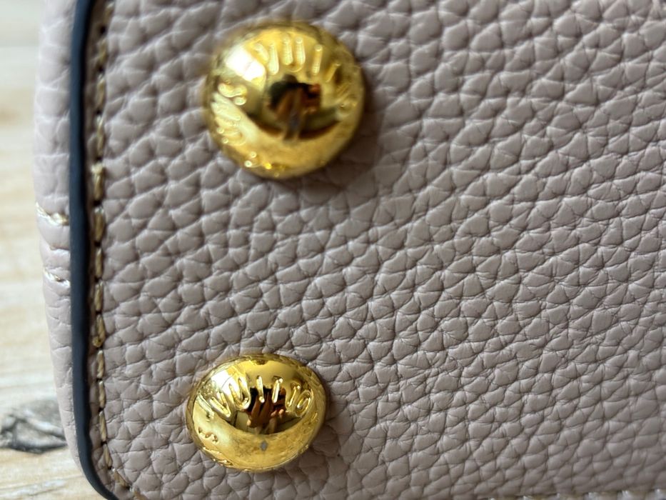 Geanta Louis Vuitton Capucines mini