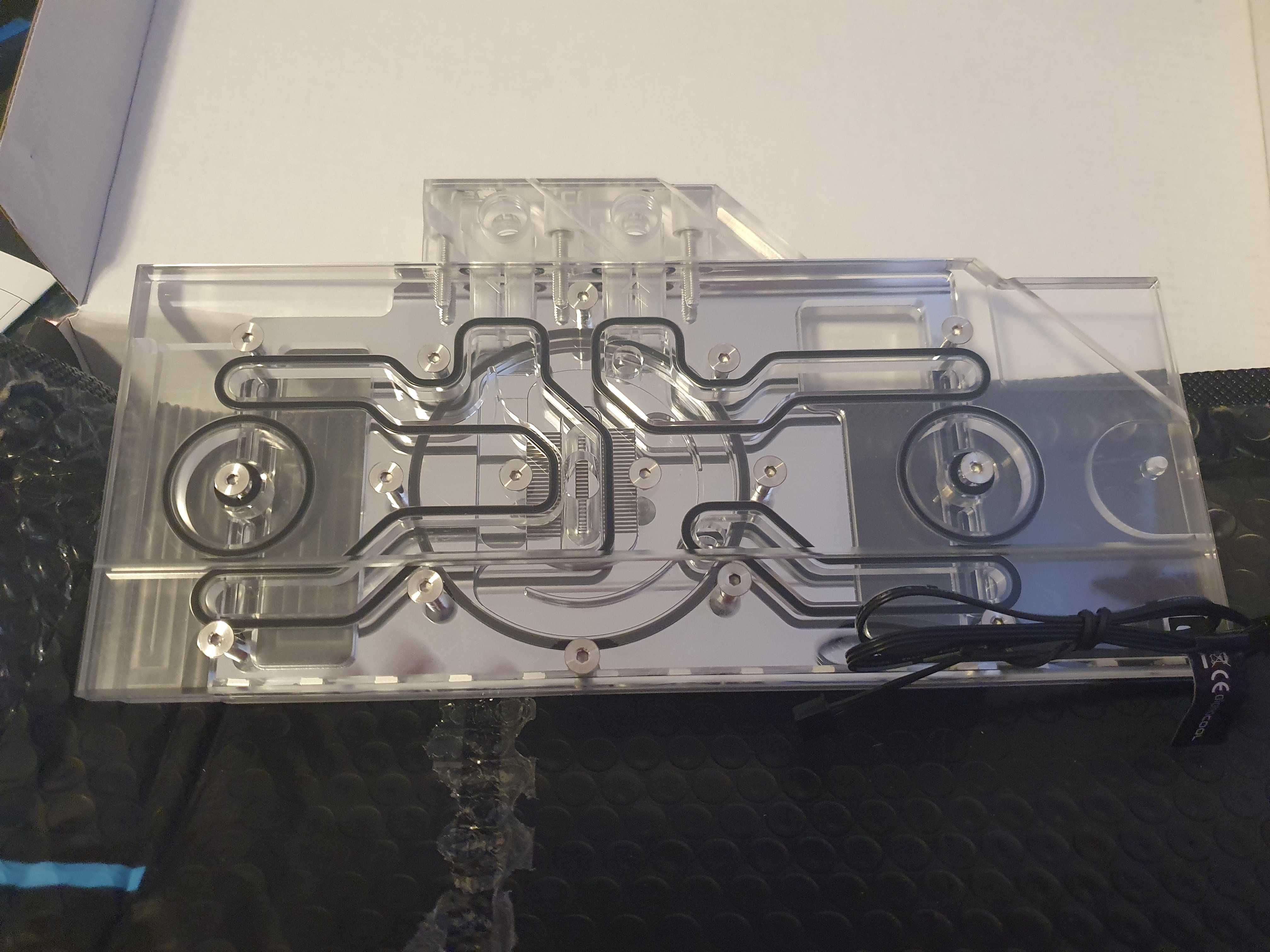 Block racire pe apa RTX 3080/3090 alphacool cu backplate