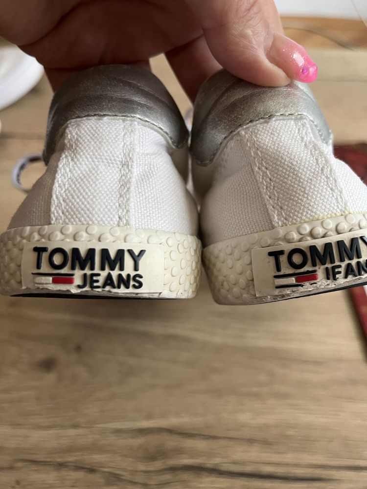 Tommy Jeans бели сникърси