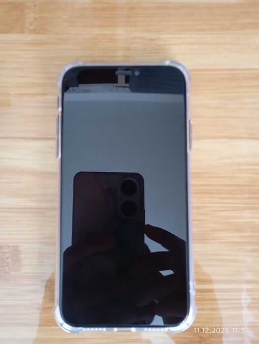 Iphone XR телефон в отличном состоянии