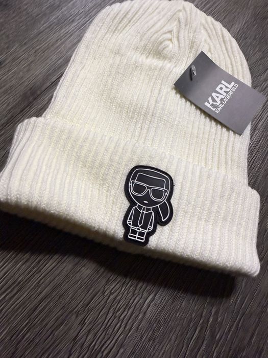 Caciula Fes Karl Lagerfeld noua/new unisex