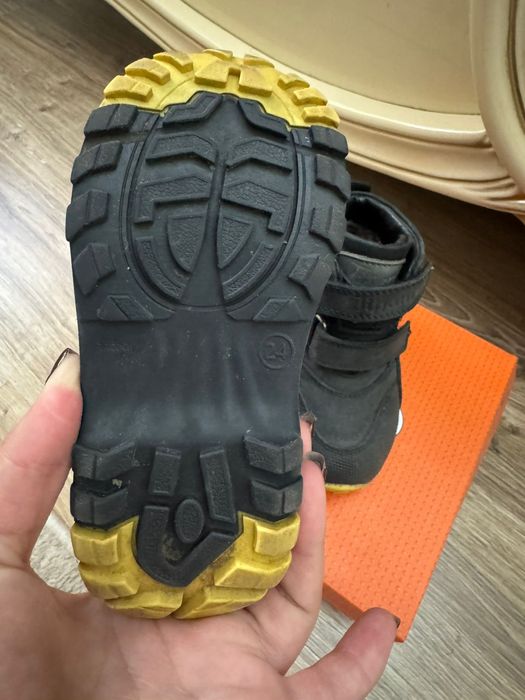 Детская обувь почти новая