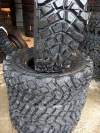 Anvelope off road 235/75R 15.