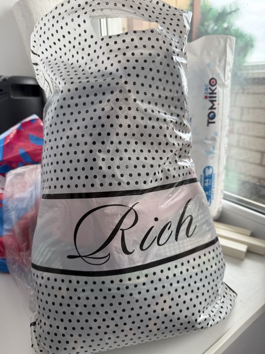 Отдам пакет вещей 42 размер