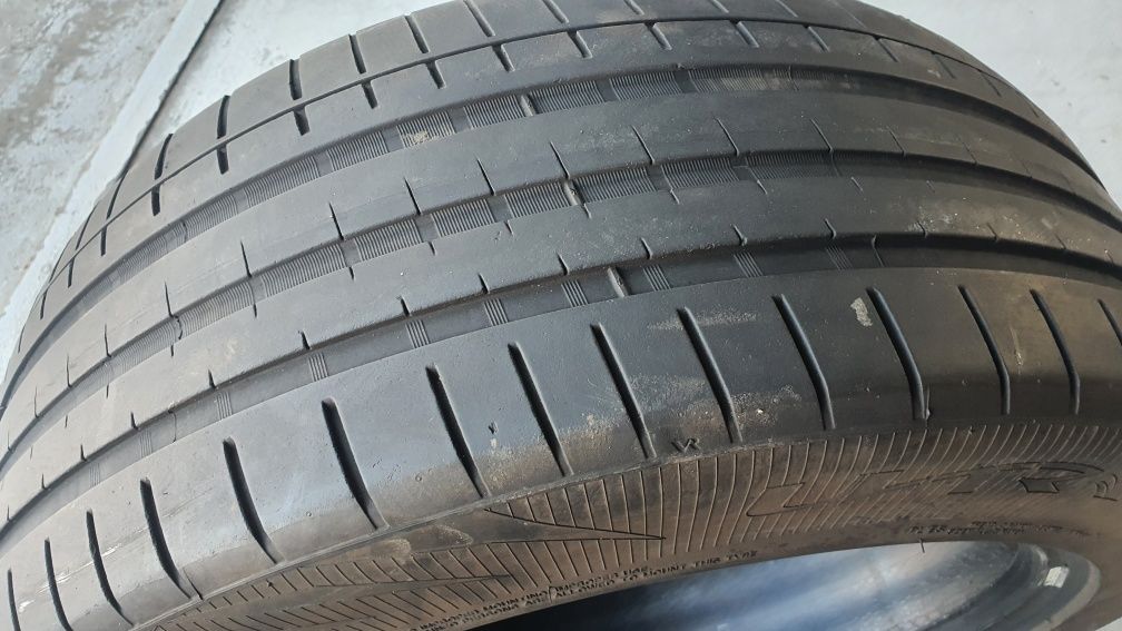 Anvelope vară 255 50 R19 Vredestein