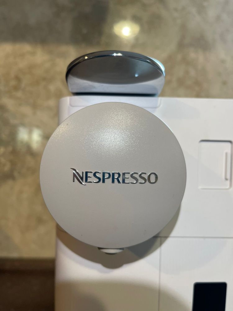 Aparat de cafea De‘Longhi Nespresso