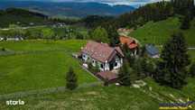 Casa de vacanta eleganta, complet echipata, peisaj superb Fundata