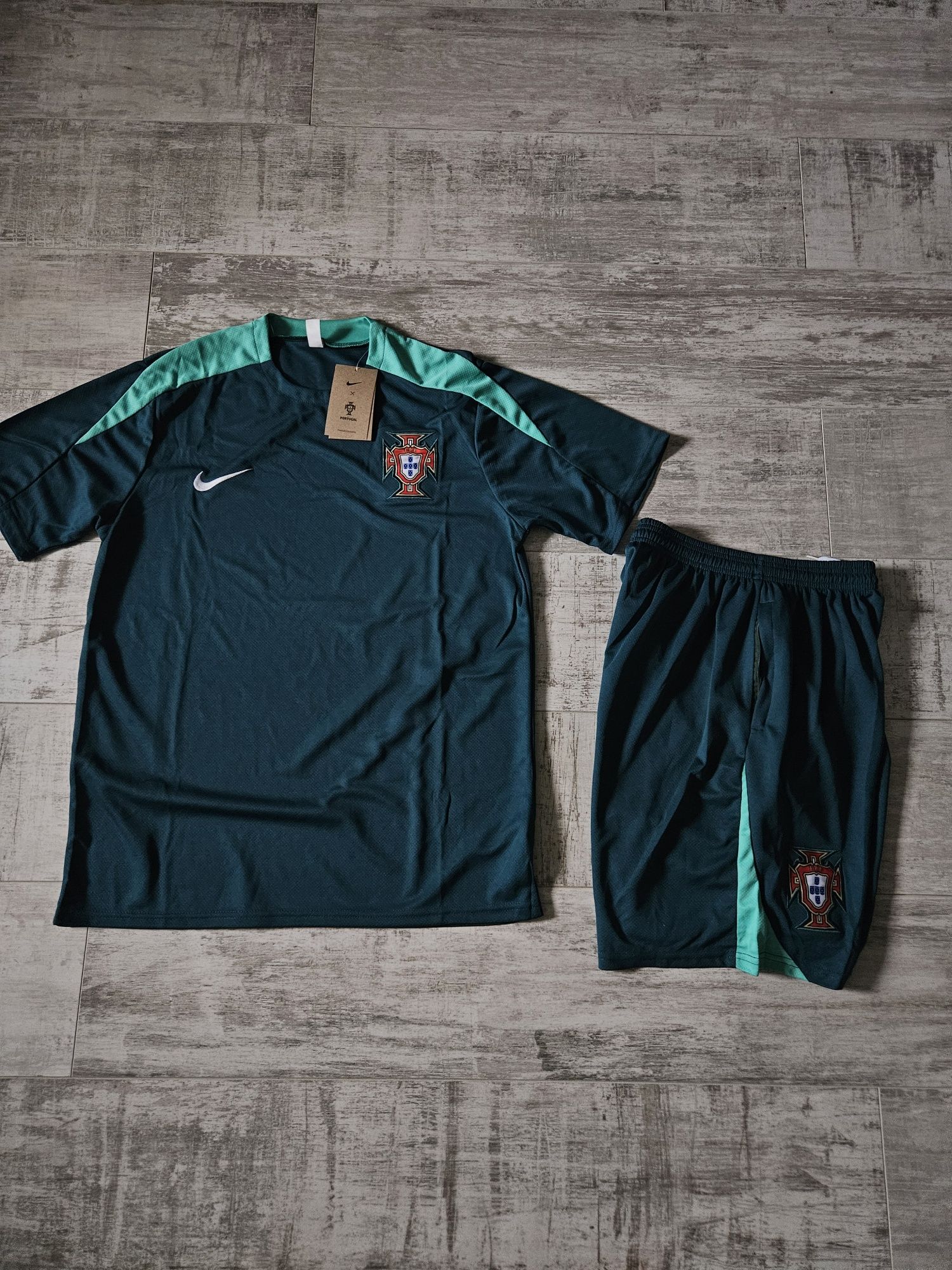 *reducere* compleuri scurte de fotbal nike/adidas