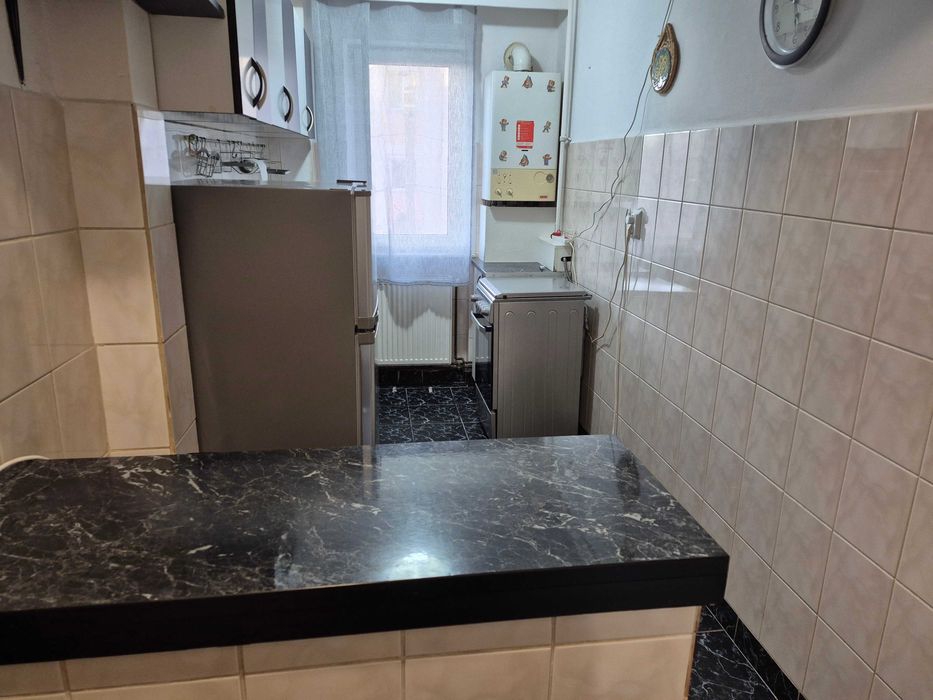 Inchiriez apartament 2 camere