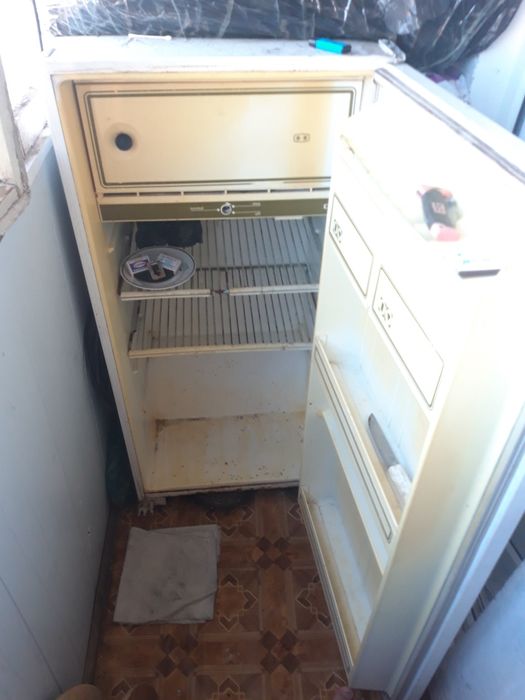 Продаются холодильник