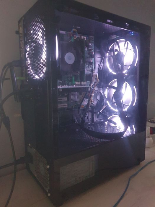 Pc Lenovo în stare foarte bună