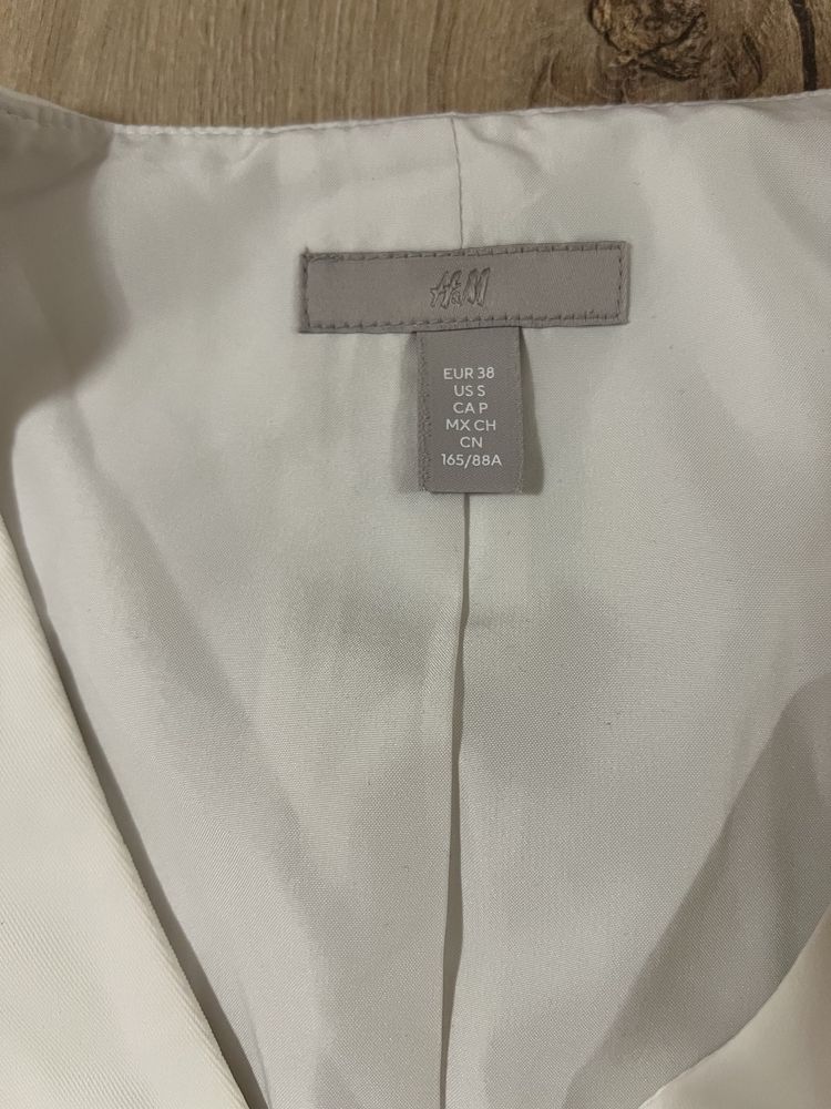Бял Елек с копчета H&M