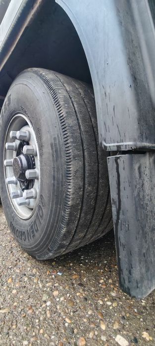 Vând semiremorca Krone mega