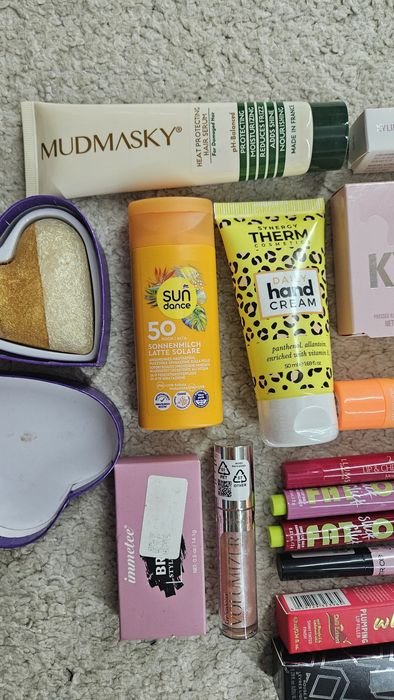 Козметика и грим