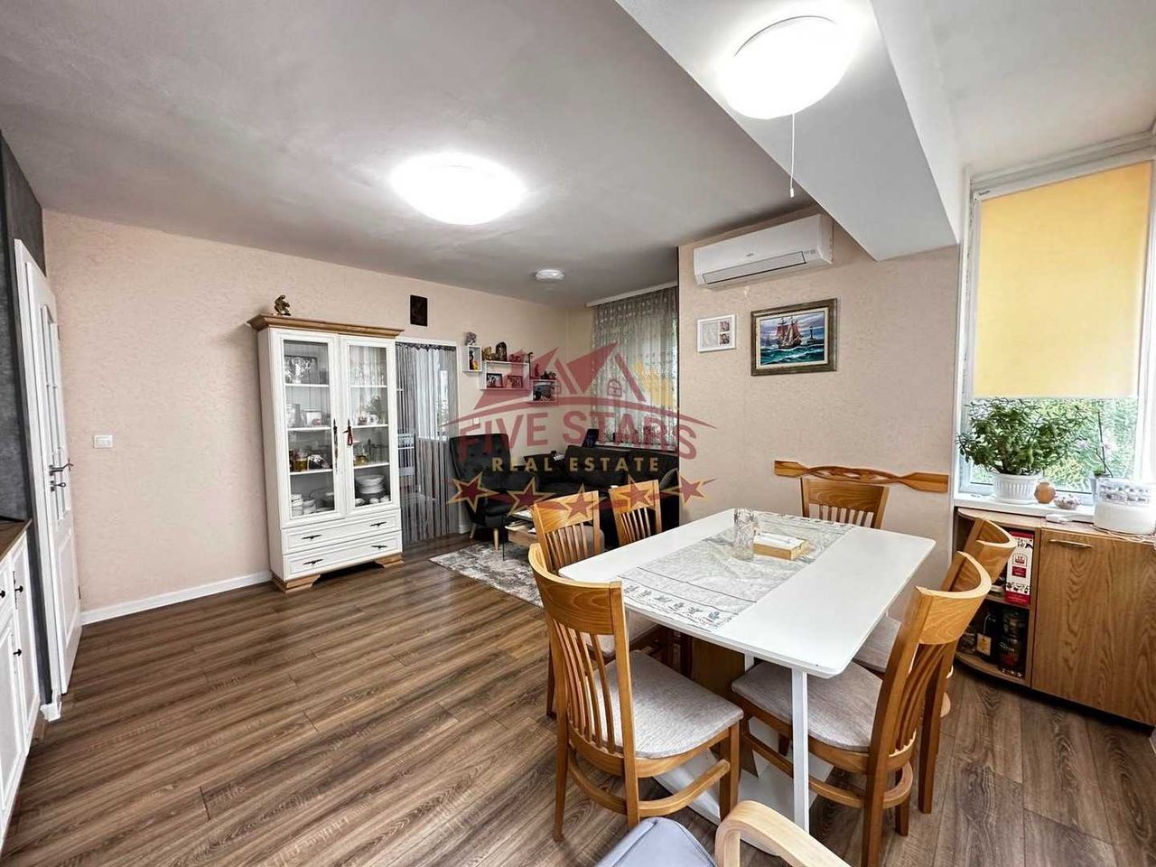 Продава се Двустаен апартамент в Варна, Възраждане 1 - 85 кв.м за 2177 €/кв.м - Снимка #5