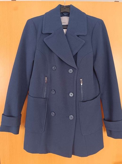 Palton de damă in stare foarte  bună mărimea xs