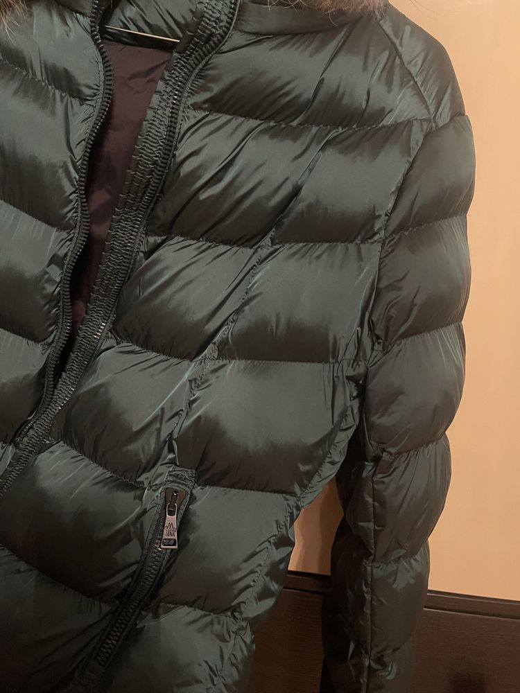 Geaca Moncler verde