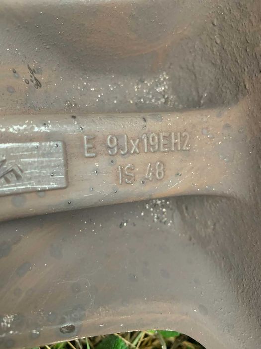 Продавам Джанти 19 с гуми