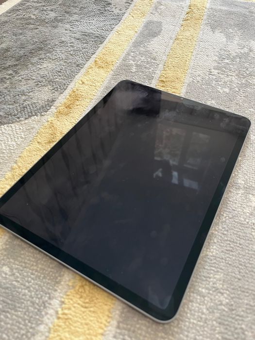 Продам iPad 11 pro 256 Gb. 250000 тг
