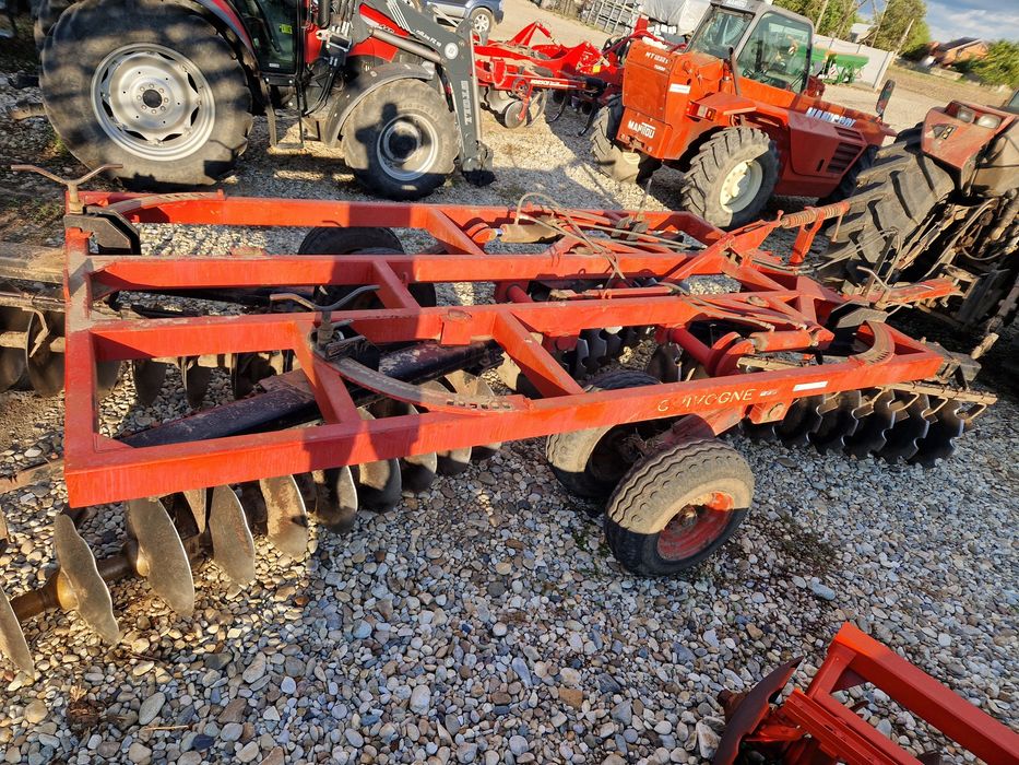 Disc quvogne în x de 4m