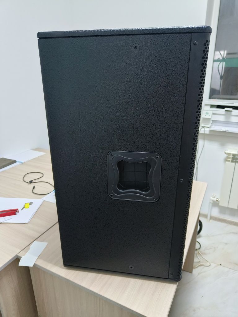 Electro-voice TX1152