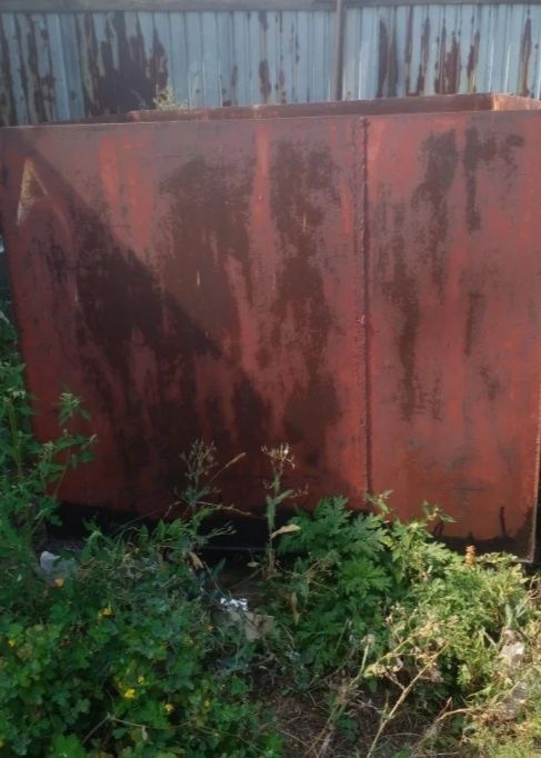 Продам чан для воды большой