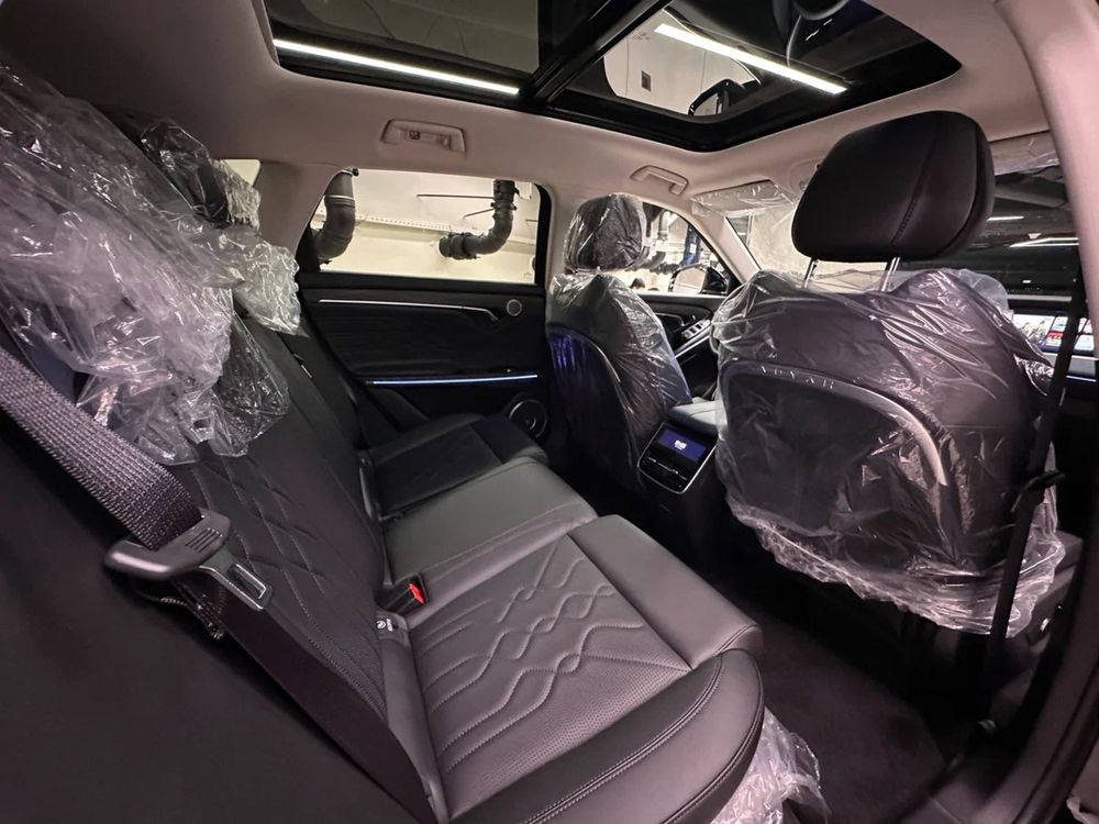 Voyah Free 318 4WD Full Qora Черный в Наличии