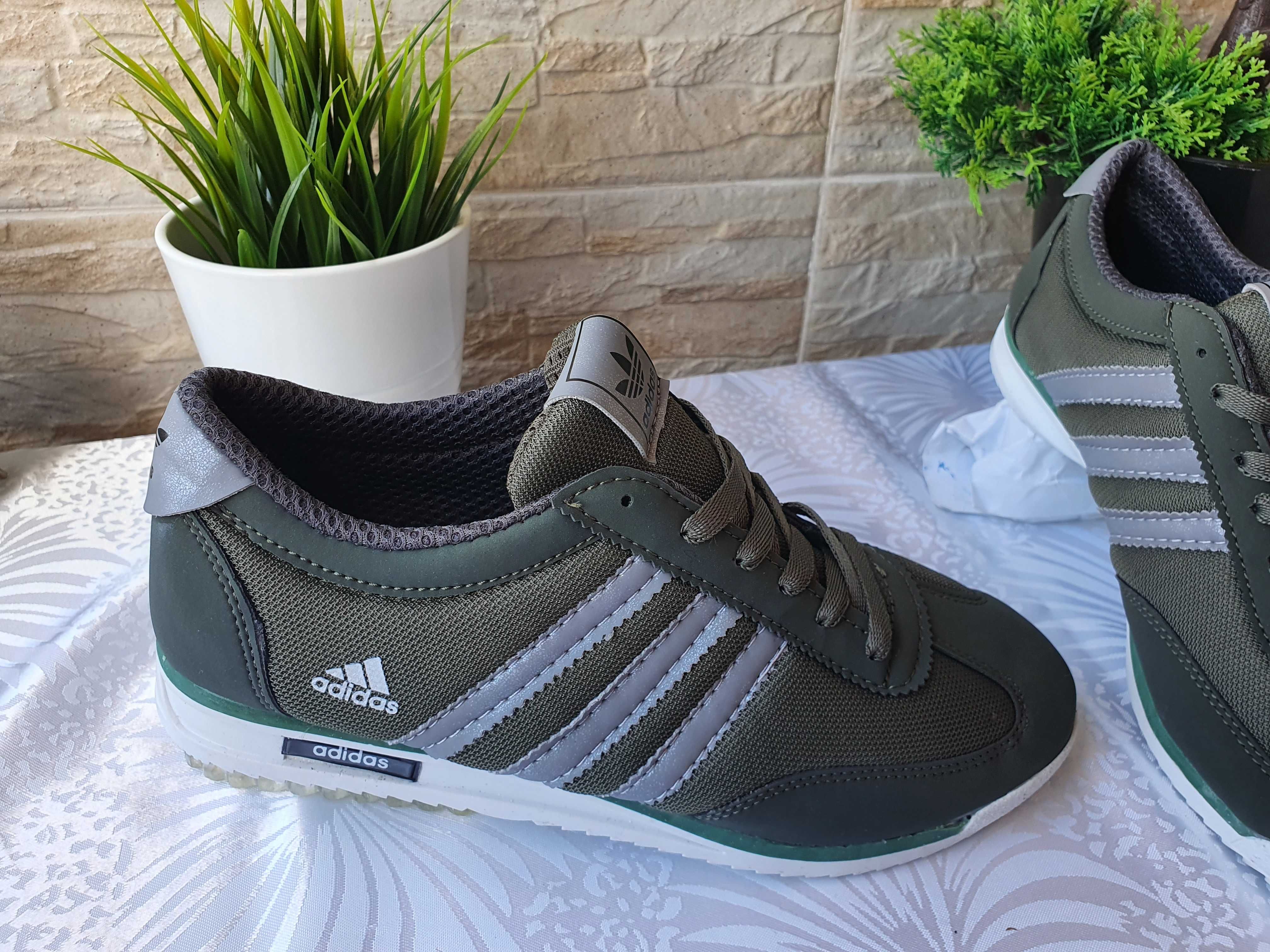 Adidasi Adidas Sl72 doar Marime 40  Verde cachi