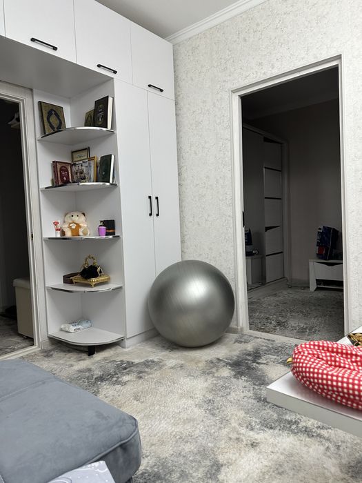 Продается квартира район фархад