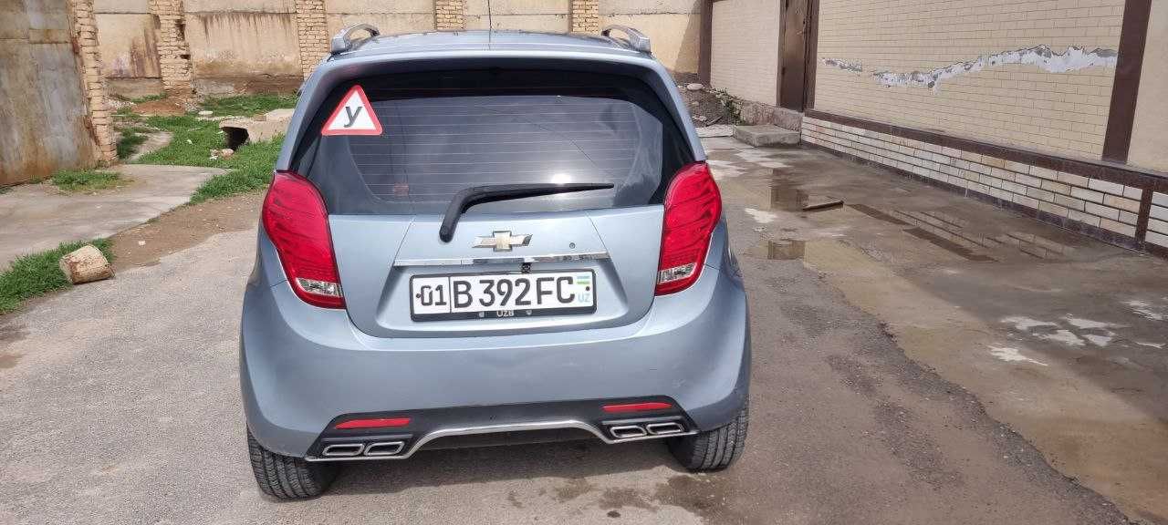 Spark 2015 yil, 83000 km, METAN gaz, 7100, kraskasi toza