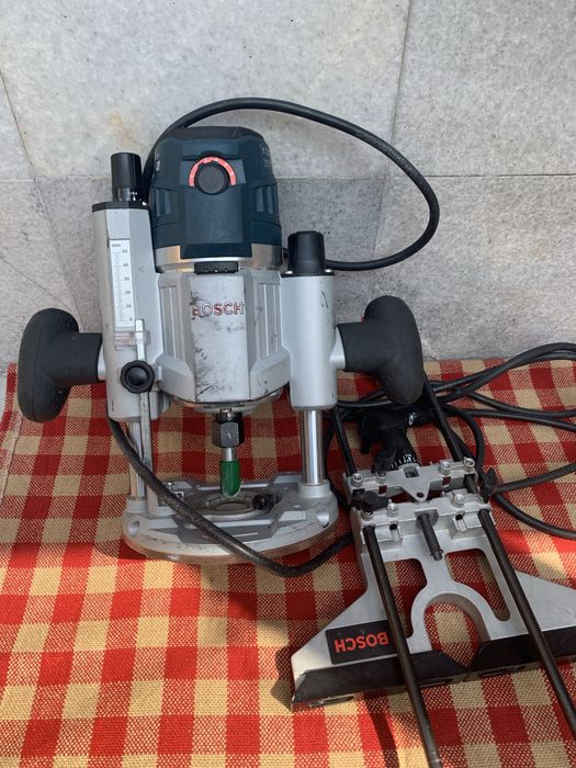 Bosch Professional GOF 1600 CE /230V/1600W/оберфреза/