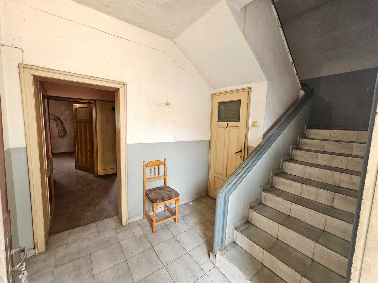 Продава се Къща в Велинград - 291 кв.м за 877 €/кв.м - Снимка #21