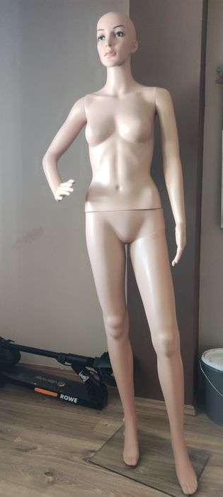 Сглобяем манекен,модел за дрехи